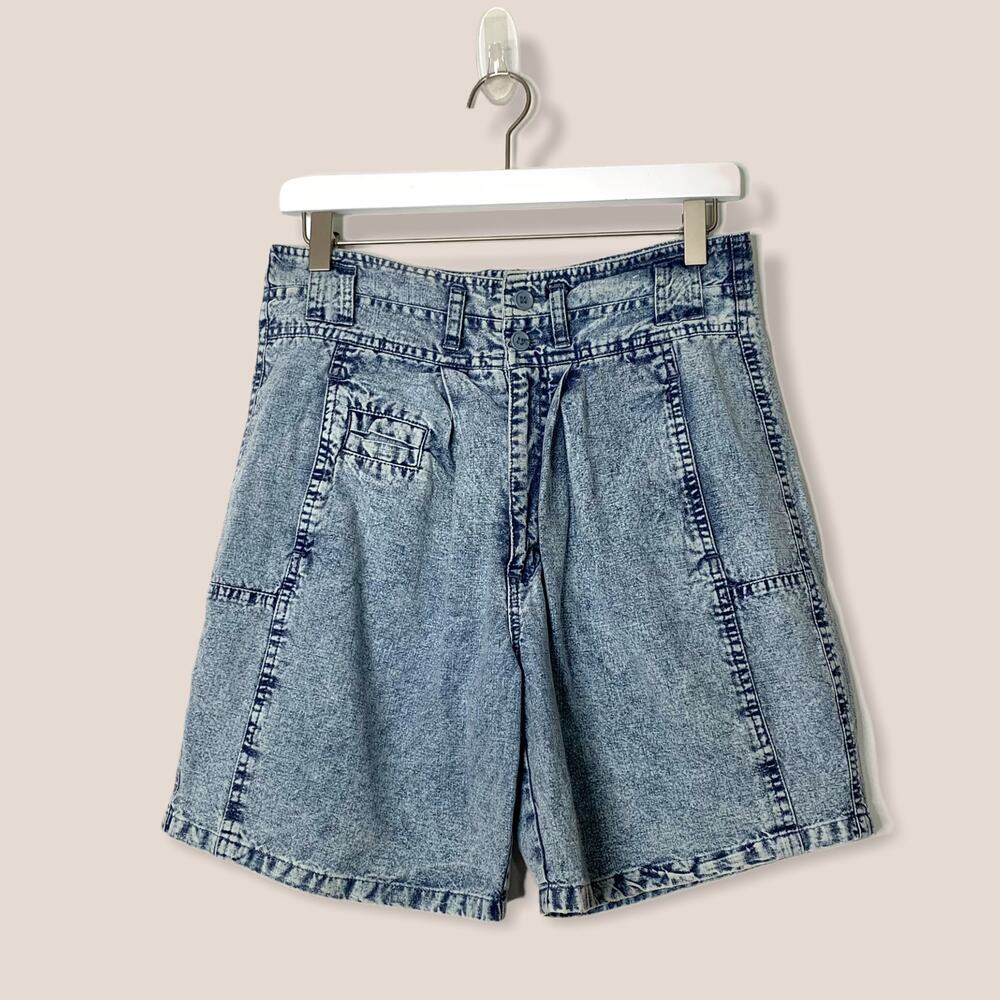VINTAGE {Graffiti} 80s/90s Acid Wash Blue Chambray High-Waist Mom Shorts sz 29